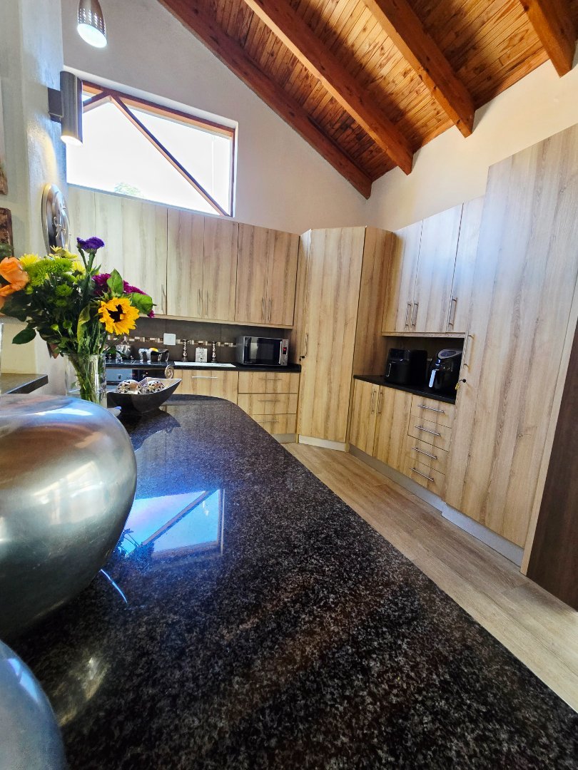 4 Bedroom Property for Sale in Flamwood North West